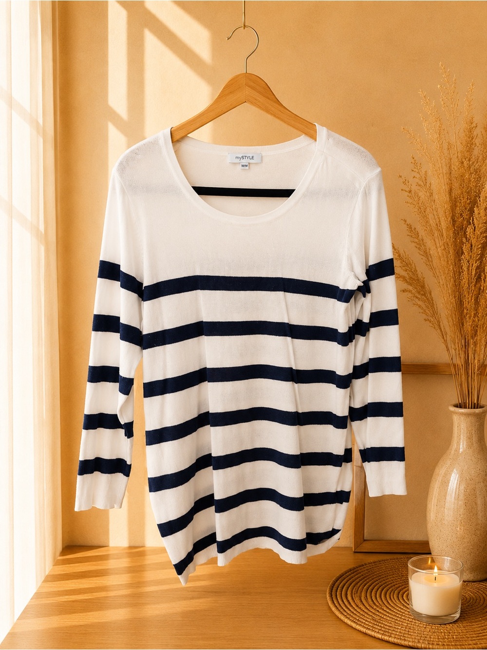 Women’s White & Navy Striped Scoop Neck Sweater